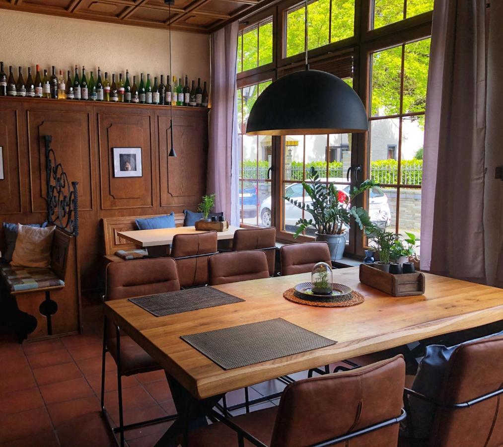黑熊葡萄酒屋及酒店 科布倫茨 外观 照片
